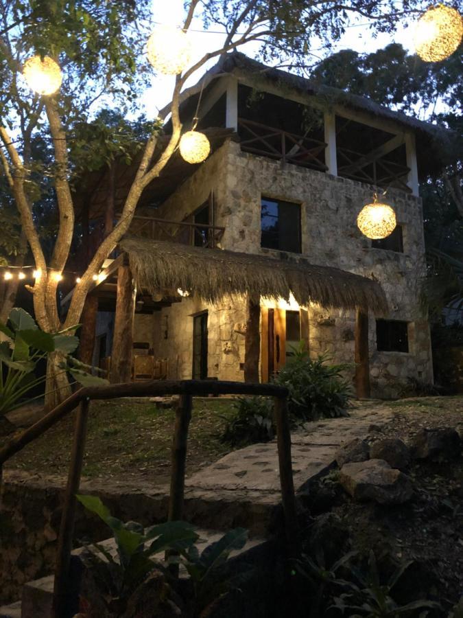 Villas Bizu Lagoon Villa *